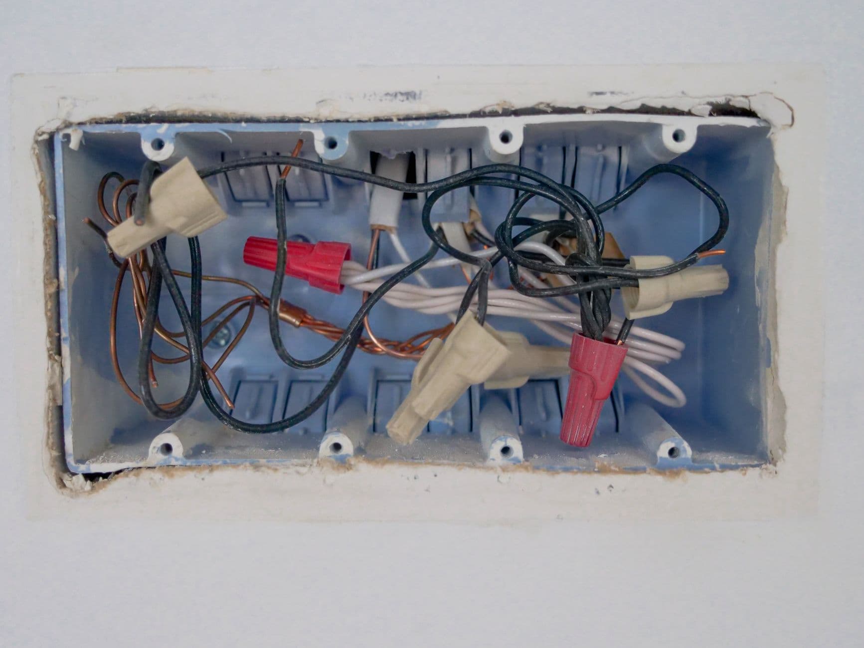 Veilige elektrische installatie volgens het AREI